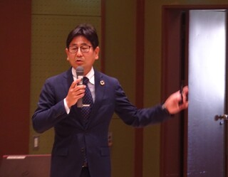 福井基泰代表取締役
